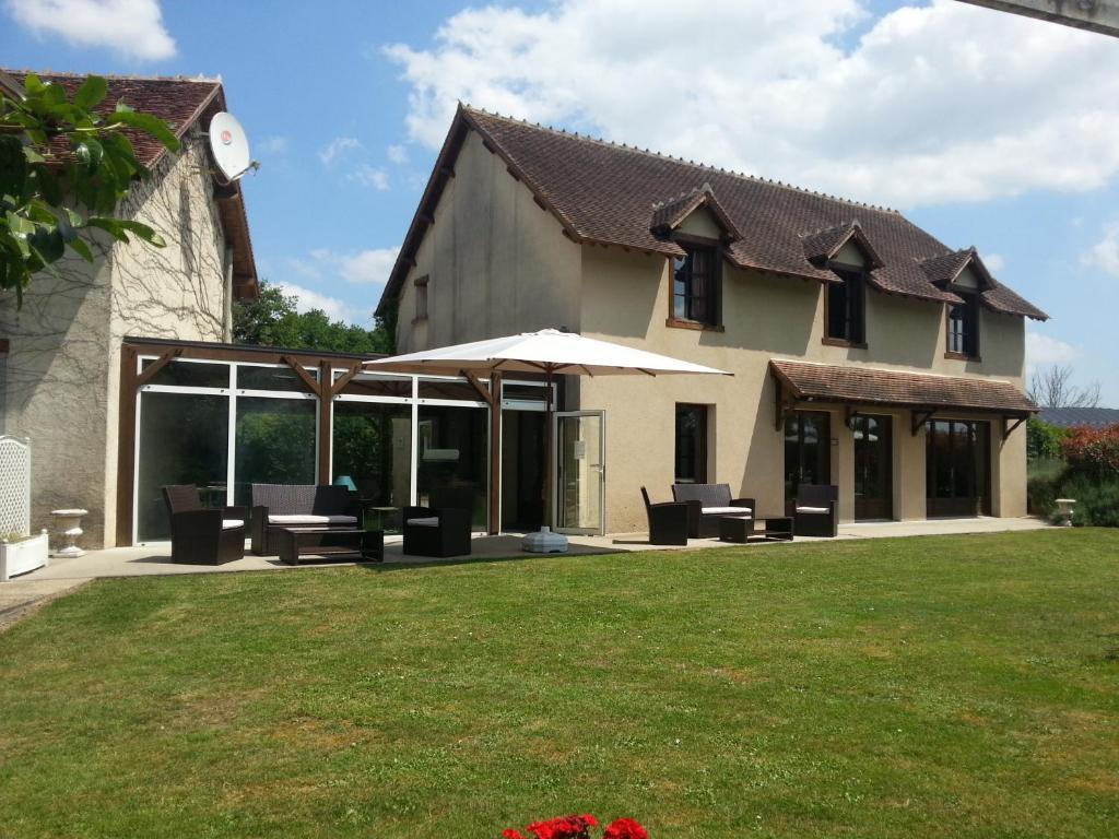 Hotel & Restaurant Le Moulin De Chameron, The Originals Relais Bannegon Екстер'єр фото